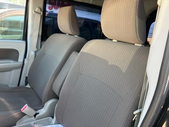 9030234A30261009W00110.jpg