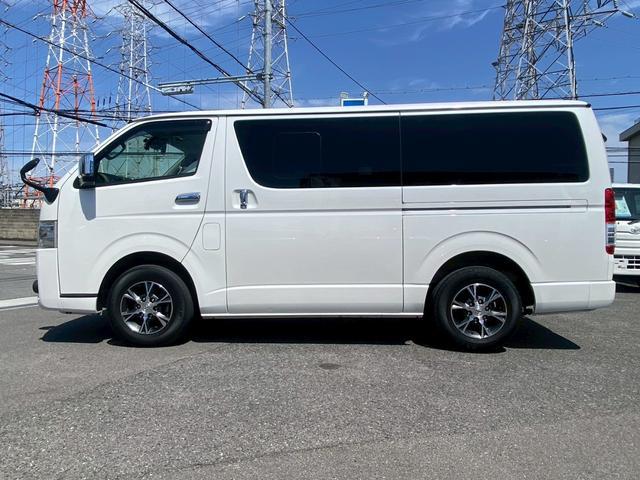 0700718A30260404W00106.jpg