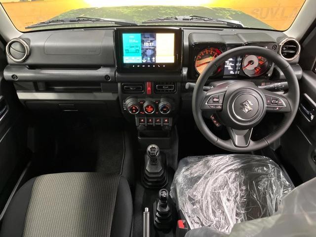25404591_carP_l_3.jpg