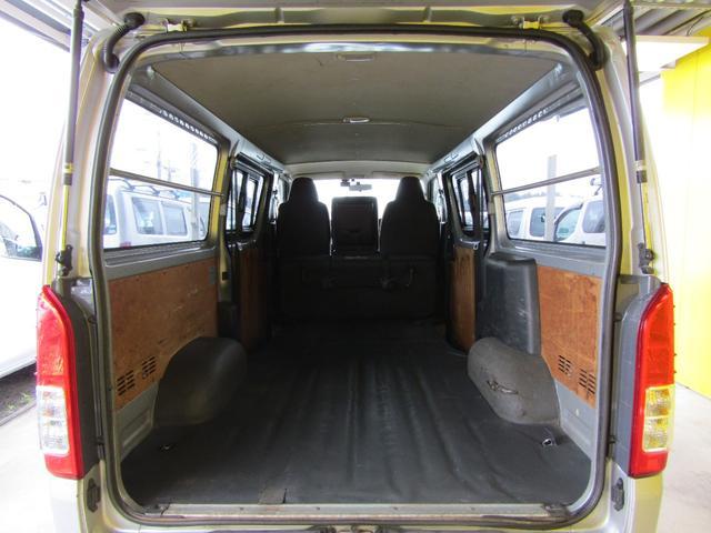 0530123A30260616W00216.jpg