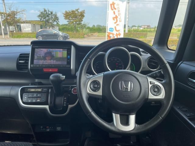 26578419_carP_l_16.jpg