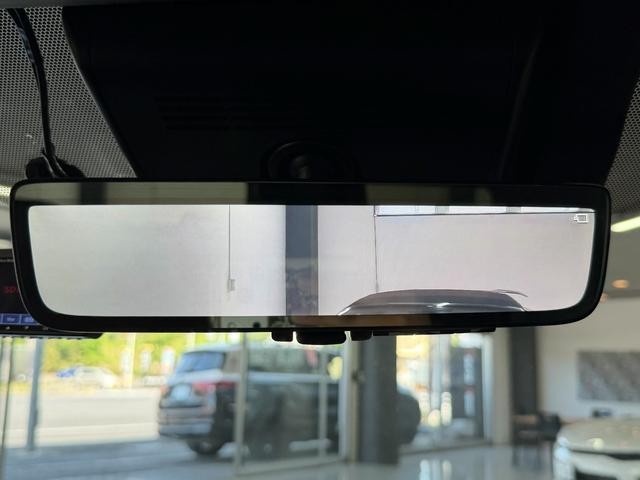 0503612A30260809W00415.jpg