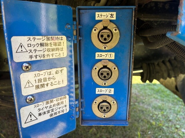 99010_26.jpg