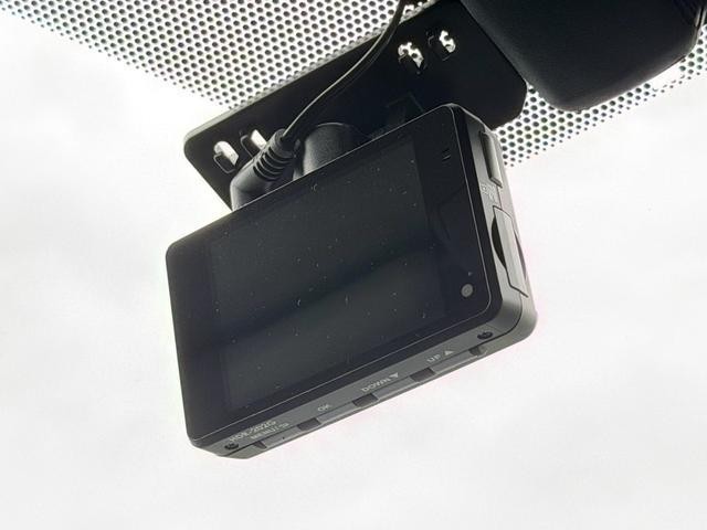 26577765_carP_l_10.jpg