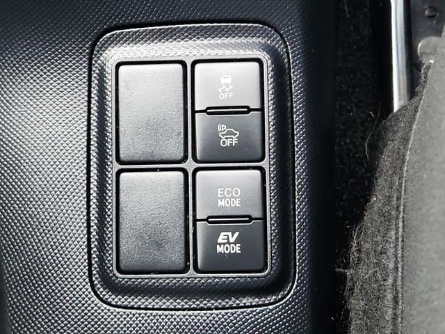 0600275A30250829W00113.jpg