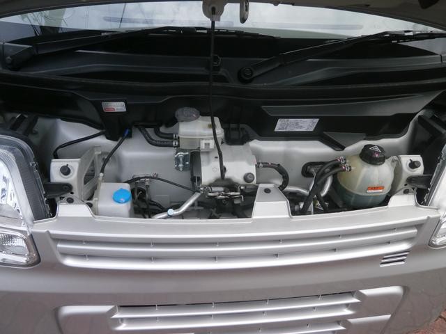 0400418A30260719W00119.jpg