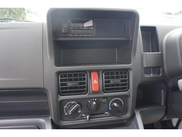 0402563A30260823W00112.jpg