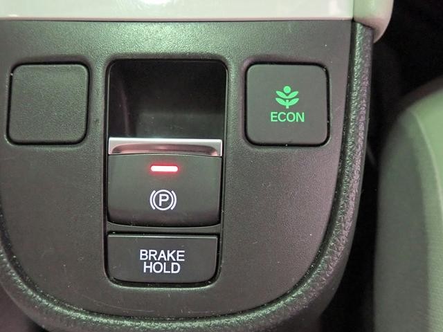 0230024A30260822W00509.jpg