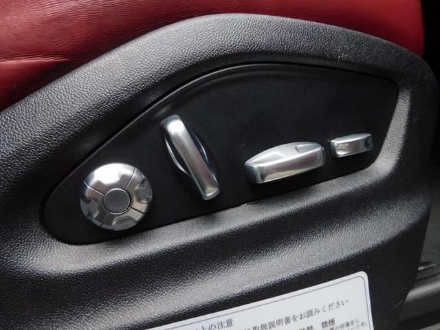 0500520A30260604W00218.jpg