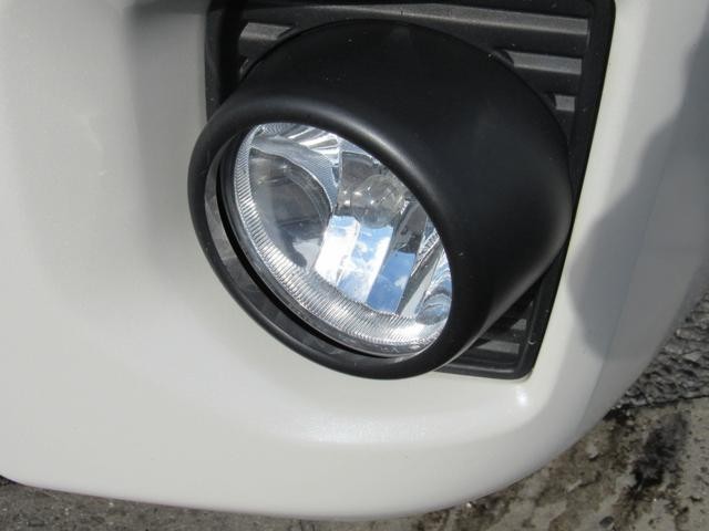 0505254A30261002W00114.jpg