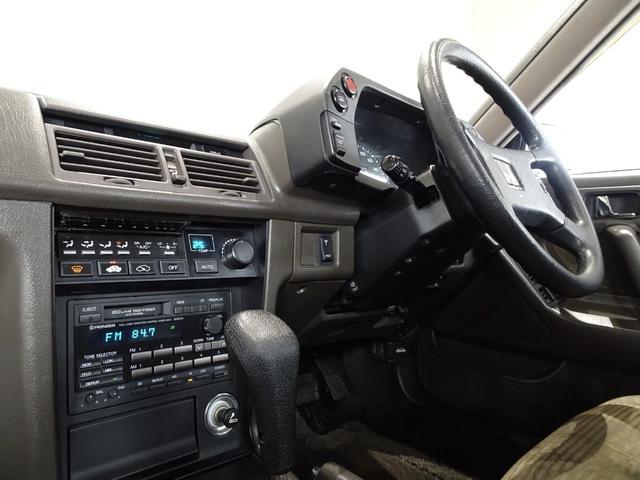 0551070A30260610W00217.jpg