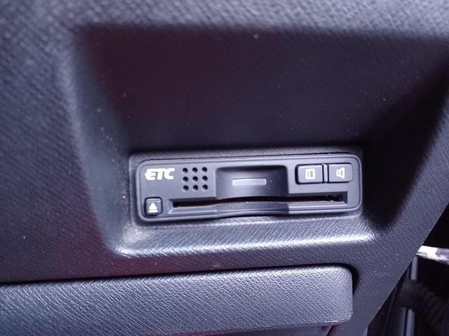 0700475A30260904W00215.jpg