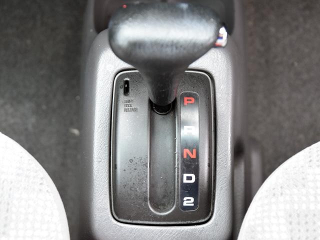 0504219A30260903W00208.jpg