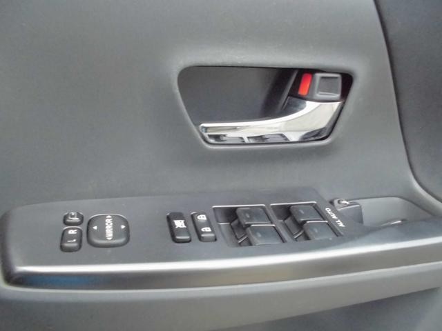 0504227A30260901W00114.jpg