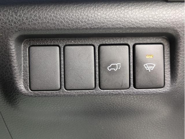 0300156A30260718W00418.jpg