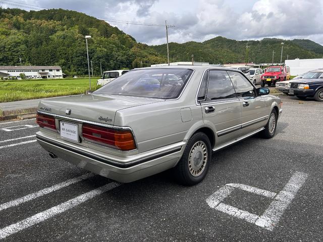 0720029A30260609W00106.jpg