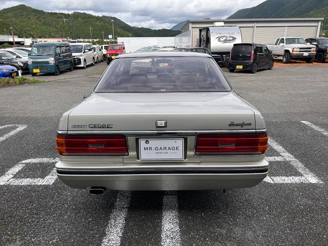 0720029A30260609W00108.jpg