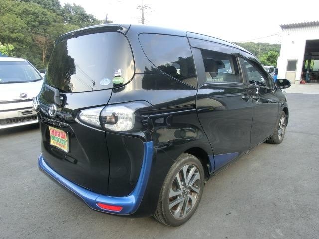 0402711A30260720W00219.jpg