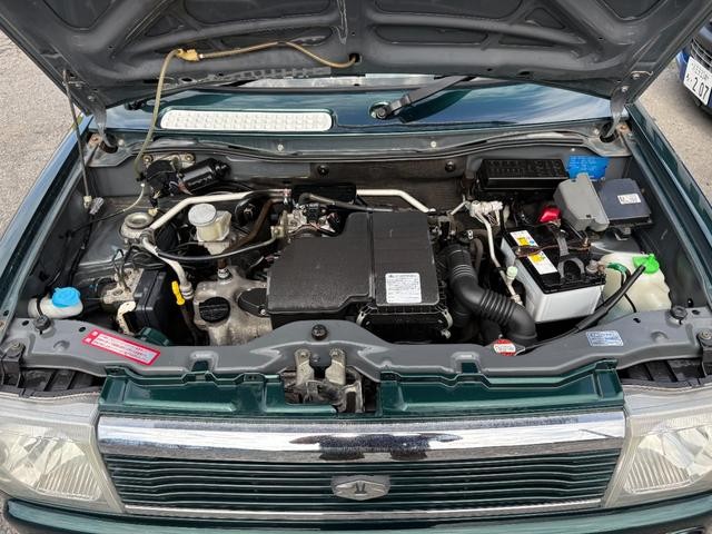 0403341A30260719W00215.jpg