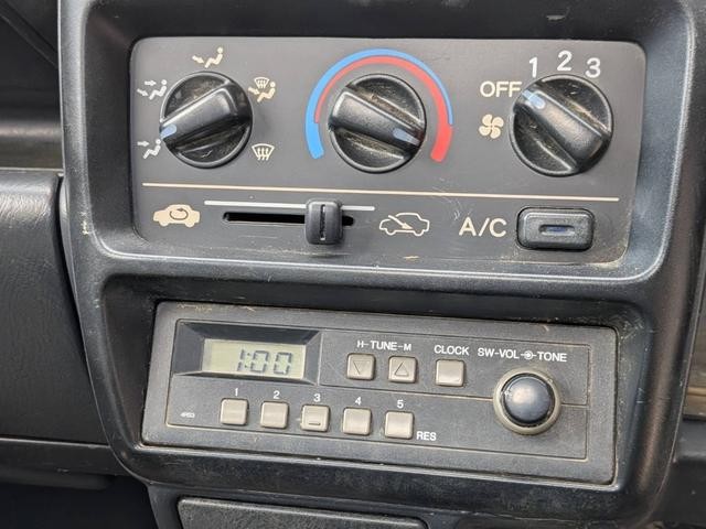 0541751A30260717W02202.jpg