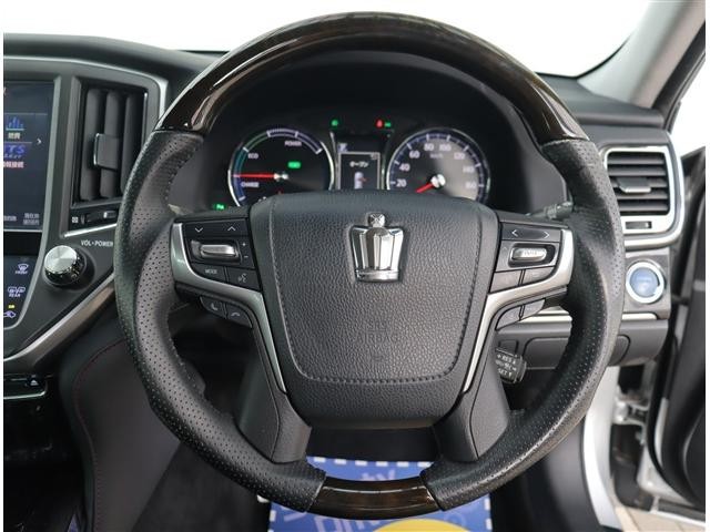 0500205A20260919G00215.jpg
