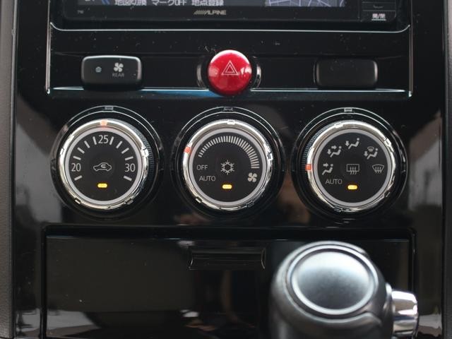 0520046A30260911W01915.jpg