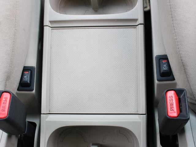 0520046A30260911W01916.jpg