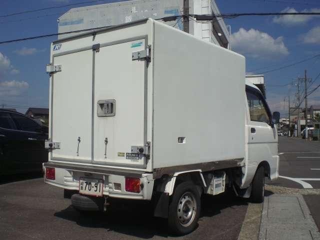 26049707_carP_l_4.jpg