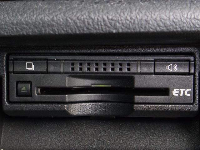 0560520A30260907W00913.jpg