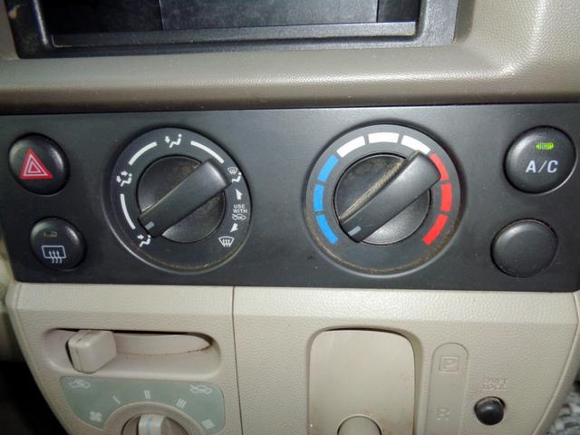 0803153A30260522W00115.jpg