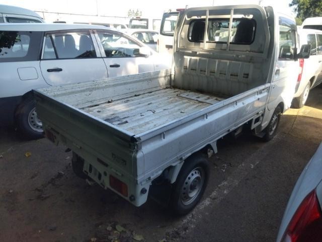 27004000_carP_l_15.jpg
