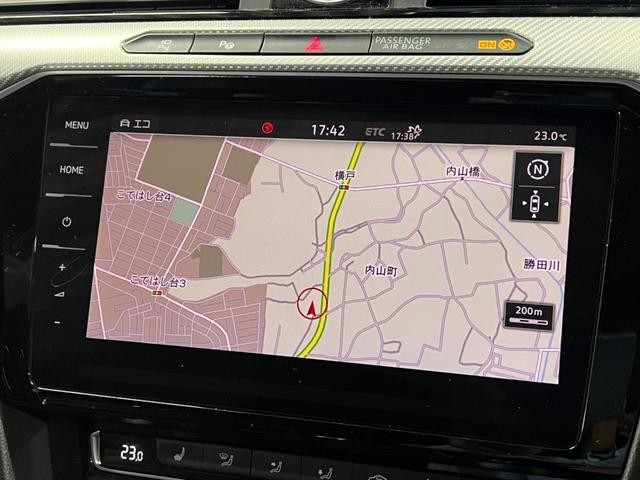 0505027A30261012W01809.jpg