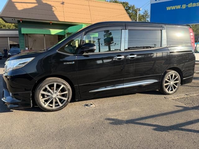 0551436A30261018W00103.jpg