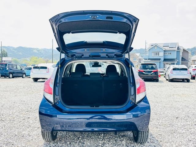 0541888A30260719W00809.jpg
