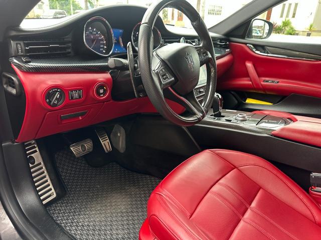 0403782A30260609W00117.jpg