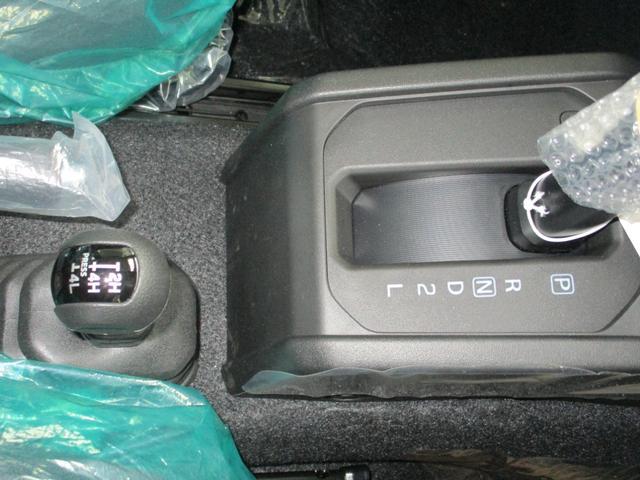 0840414A30260616W00207.jpg