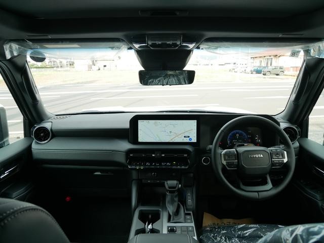0600259A30260909W00102.jpg
