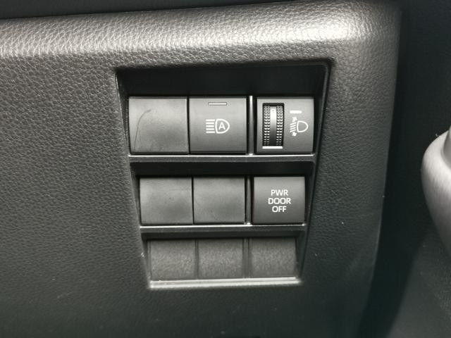 0207330A30260914W00119.jpg