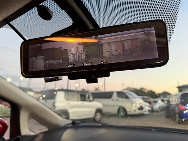 0508892A30260808W00113.jpg
