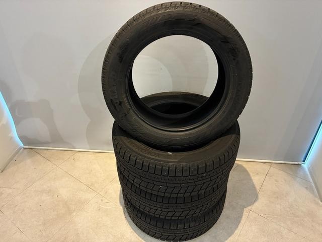 0303465A30260927W00105.jpg