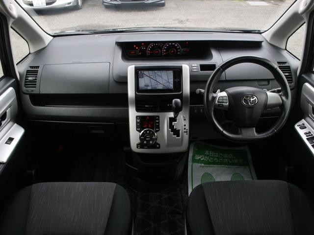 0520046A30261002W00109.jpg