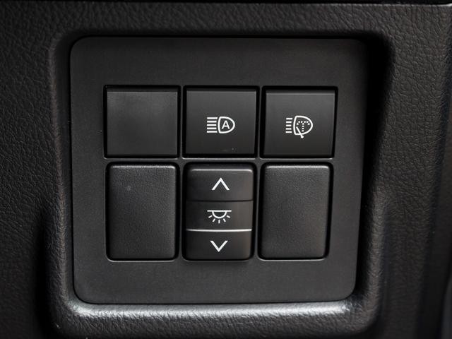 0300150A30260722W00115.jpg