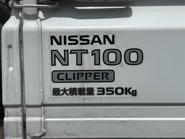 0404411A30260603W00311.jpg