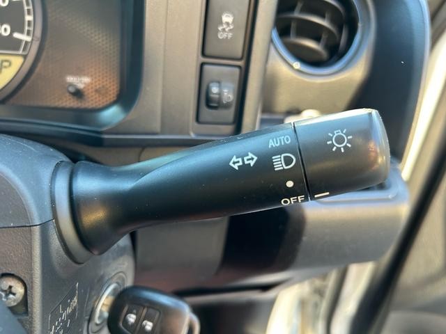 0129055A30251123W00215.jpg