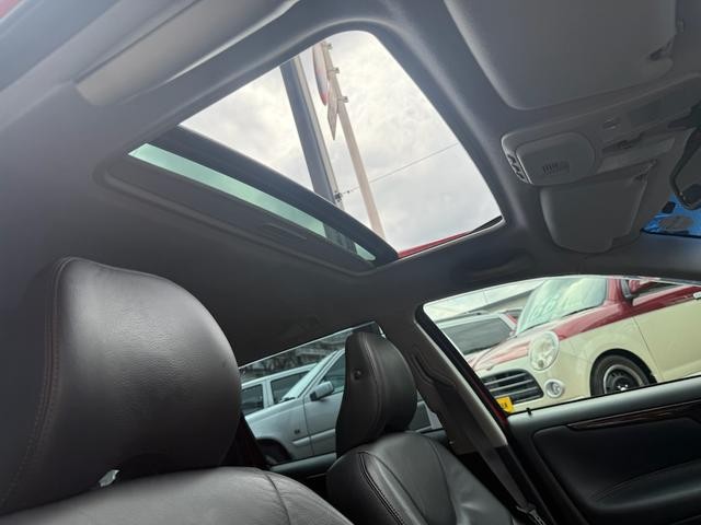 0700378A30260915W00112.jpg