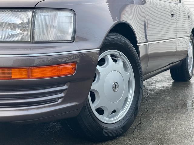 0404370A30260826W00114.jpg
