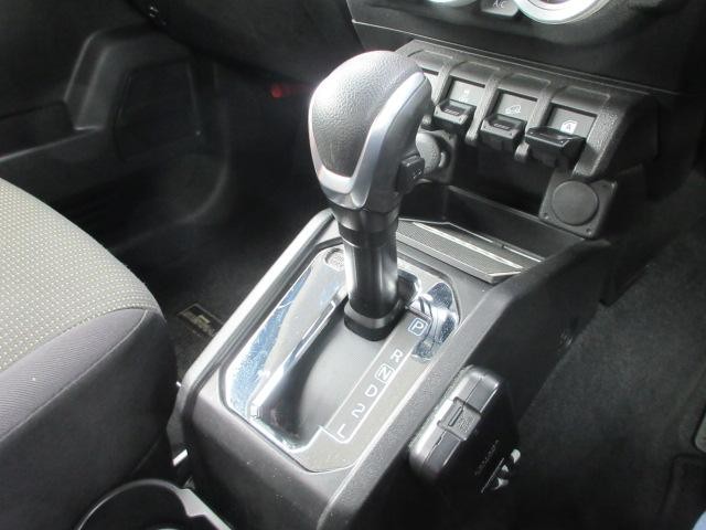 0700145A30260501W00116.jpg