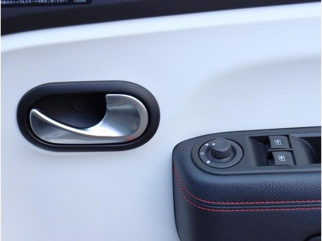0700373A30260118W00117.jpg
