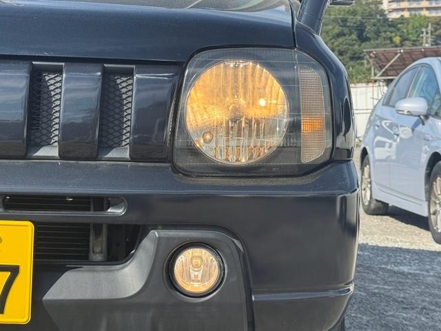 0506440A30261016W00115.jpg