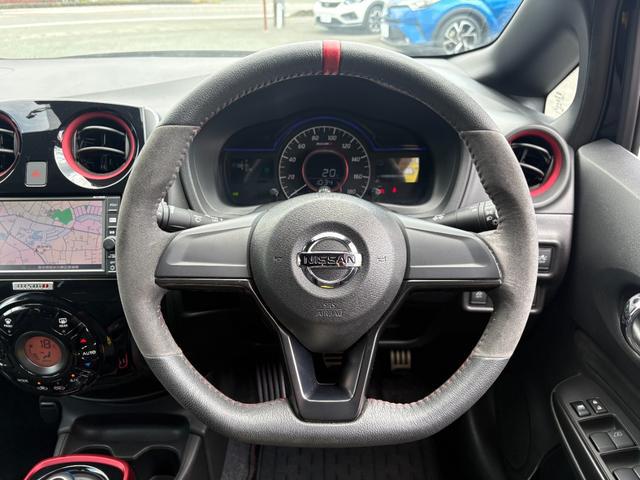 0804156A30260505W00102.jpg